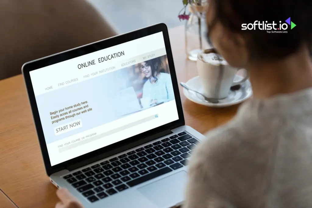 What Is a Website Builder with Membership Features? Softlist.io